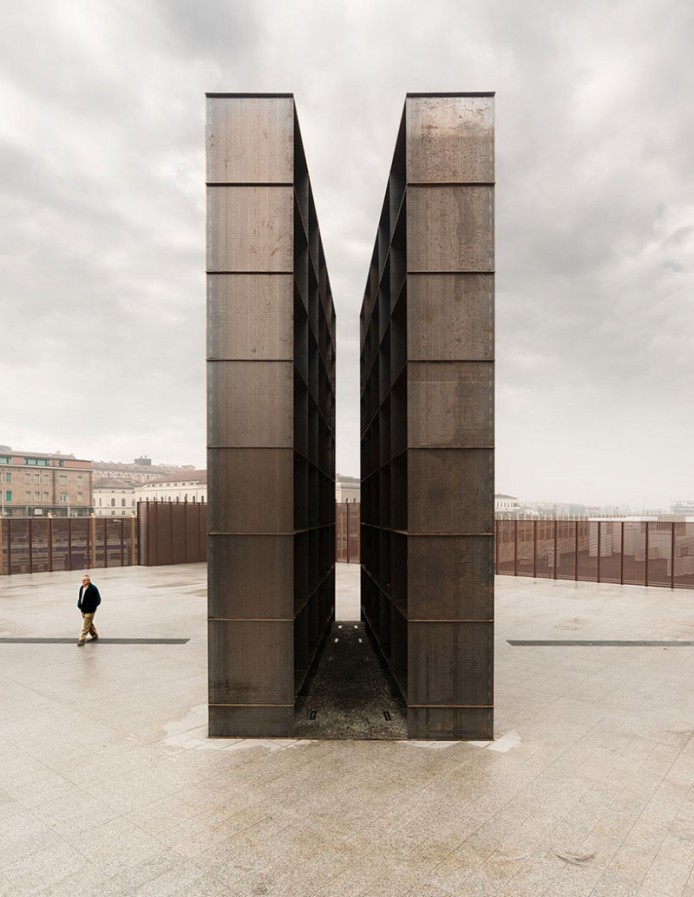 Shoah Memorial от SET architects, Болонья, Италия.