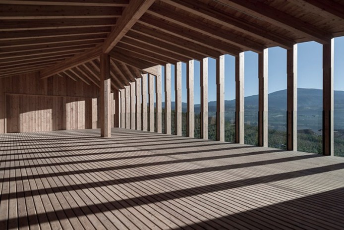 «Дом культуры» в итальянской деревне от Mirko Franzoso