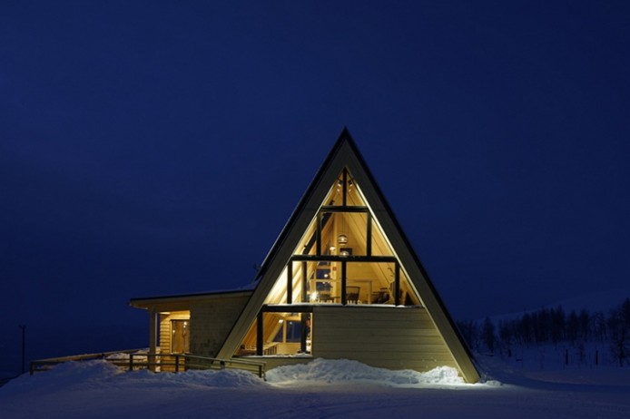 А-ресторан в горах от Murman Arkitekter