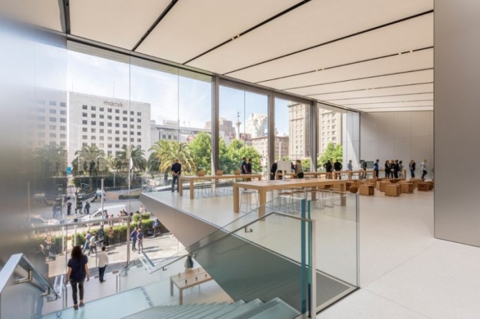Яблоко от яблони: магазин Apple от Foster + Partners, Сан-Франциско, США.