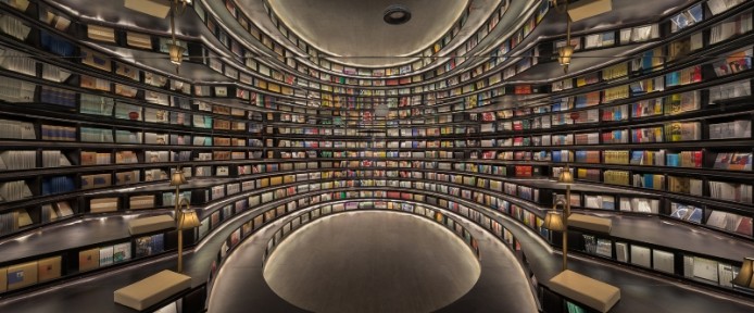 XL-MUSE превратил книжный магазин в театр книг, Ханчжоу, Китай.