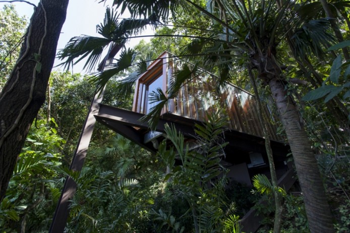 Часовня над океаном от Bernardes Arquitetura