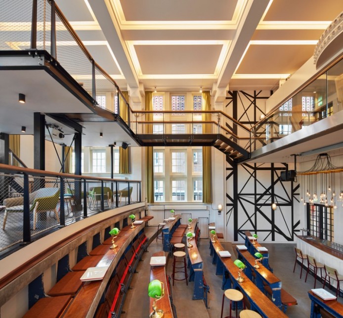 Веселенький хостел в бывшем музее от DesignAgency